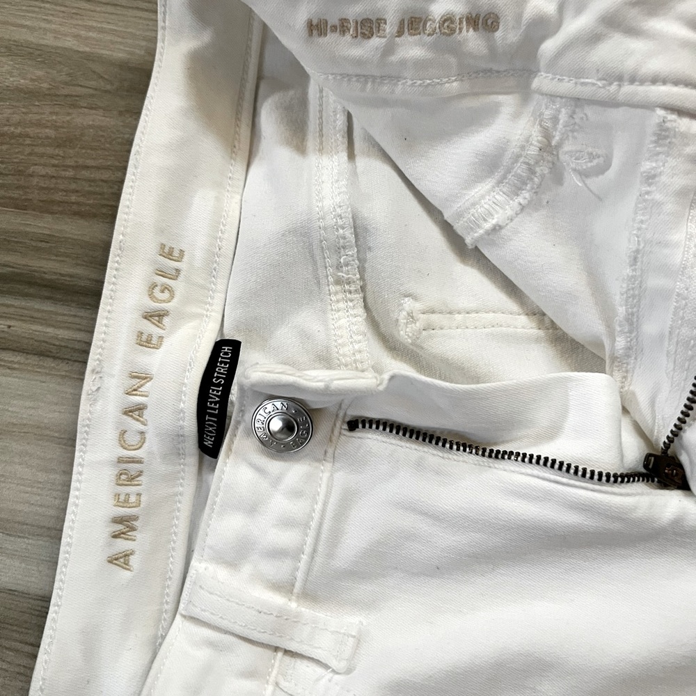 American Eagle High Rise Ne(x)t Level white Jegging